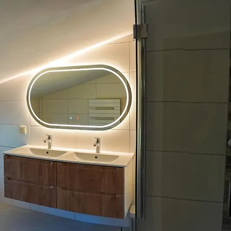 Jasmundhus * Neddesitz